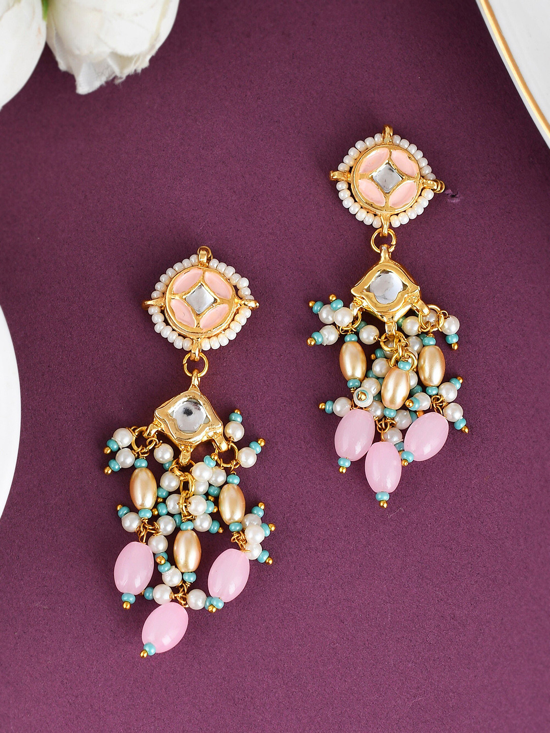 

DASTOOR Gold-Plated Kundan Studded Drop Earrings