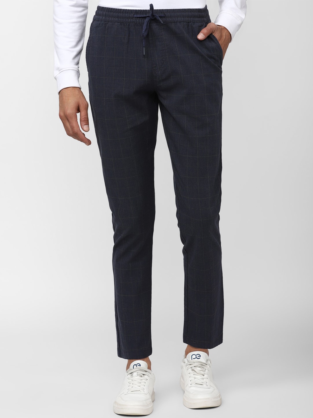 

Peter England Casuals Men Striped Cotton Slim Fit Trousers, Navy blue