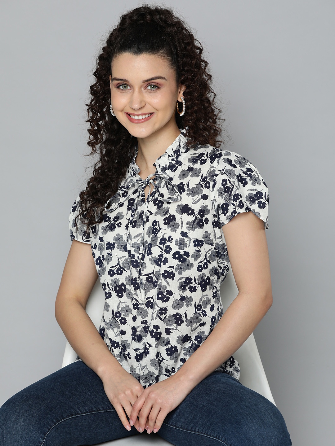 

HERE&NOW Floral Printed Tie-Up Neck Top, White