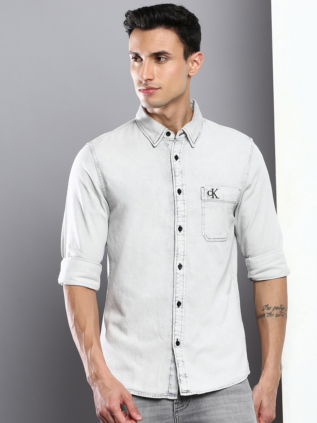 

Calvin Klein Jeans Men Slim Fit Pure Cotton Casual Shirt, Grey