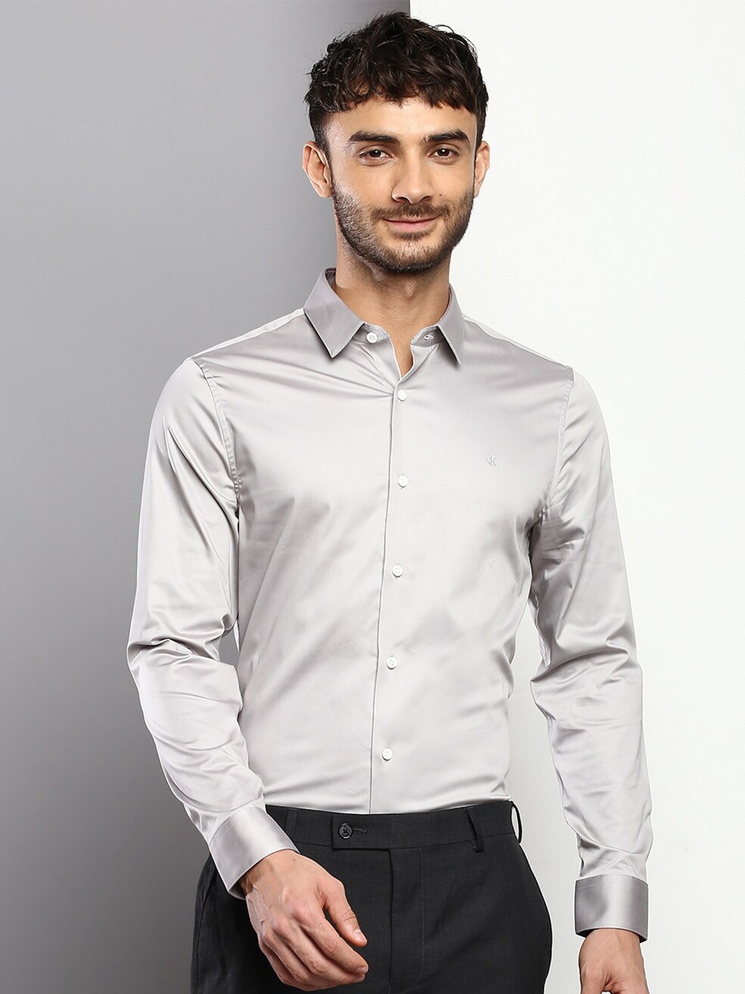

Calvin Klein Jeans Men Slim Fit Casual Pure Cotton Shirt, Grey