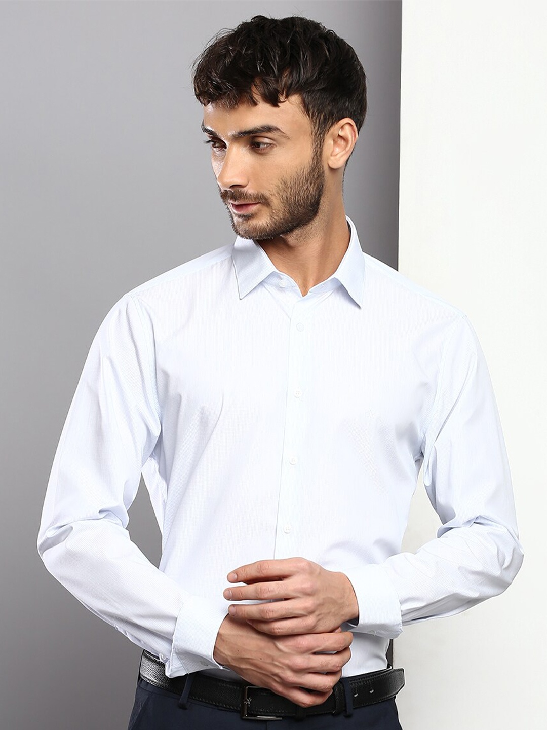 

Calvin Klein Jeans Men Slim Fit Pure Cotton Formal Shirt, Blue