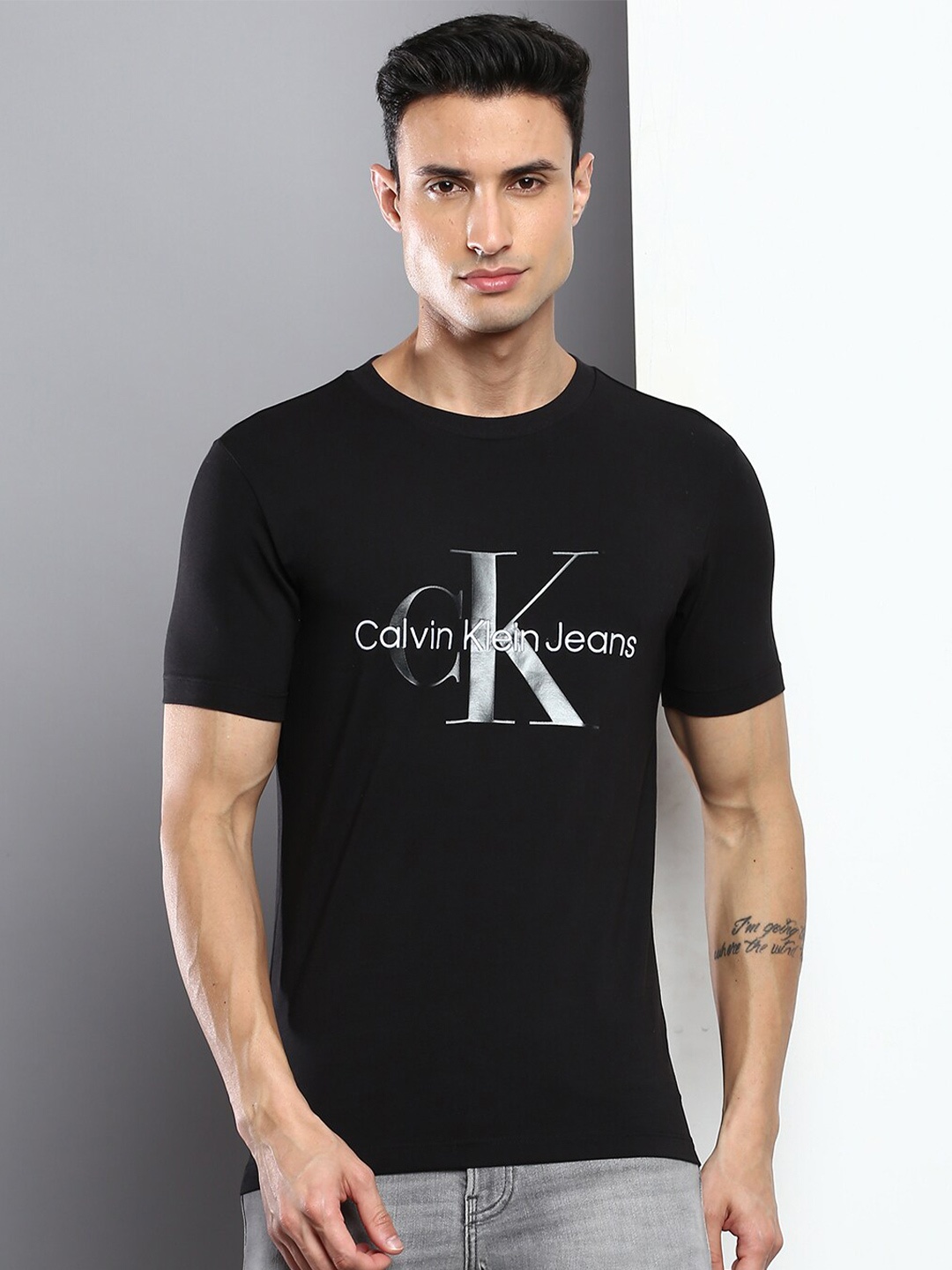 

Calvin Klein Jeans Men Typography Printed T-shirt, Black