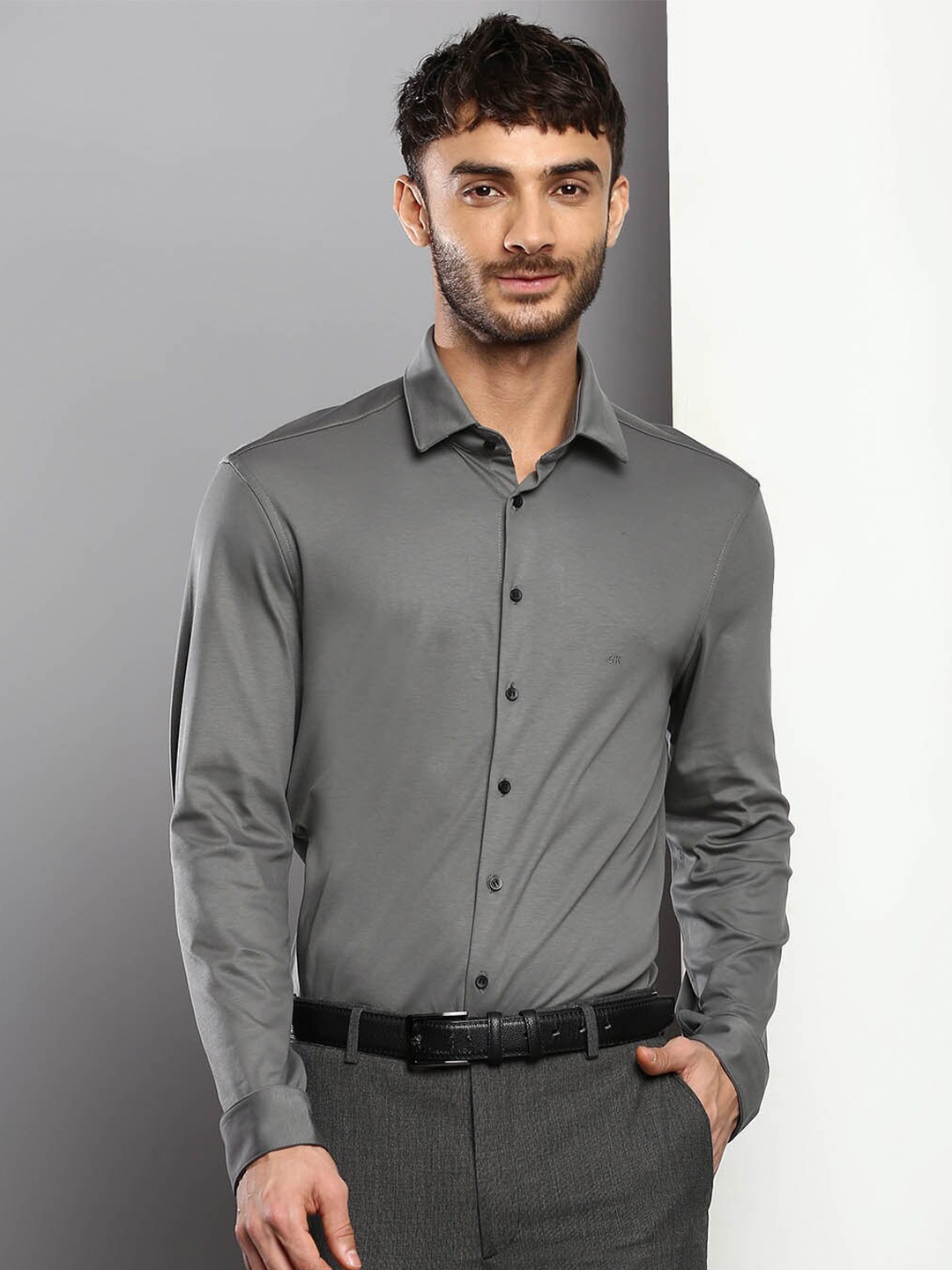 

Calvin Klein Jeans Men Pure Cotton Slim Fit Formal Shirt, Grey