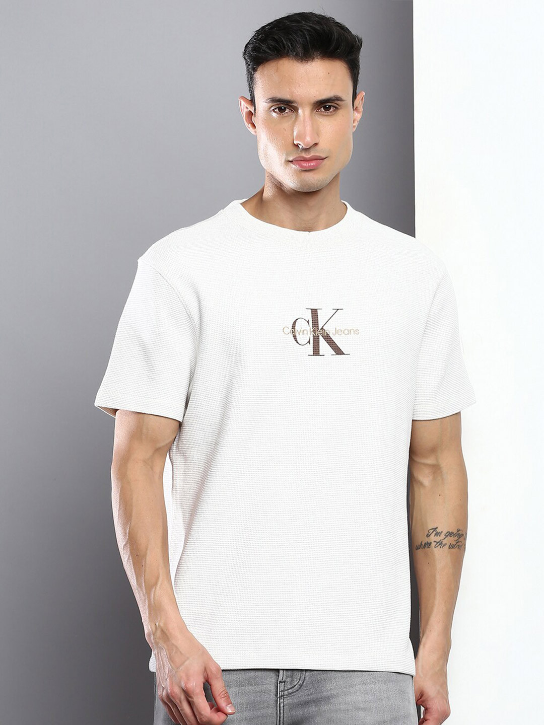 

Calvin Klein Jeans Men Typography Printed Cotton T-shirt, White