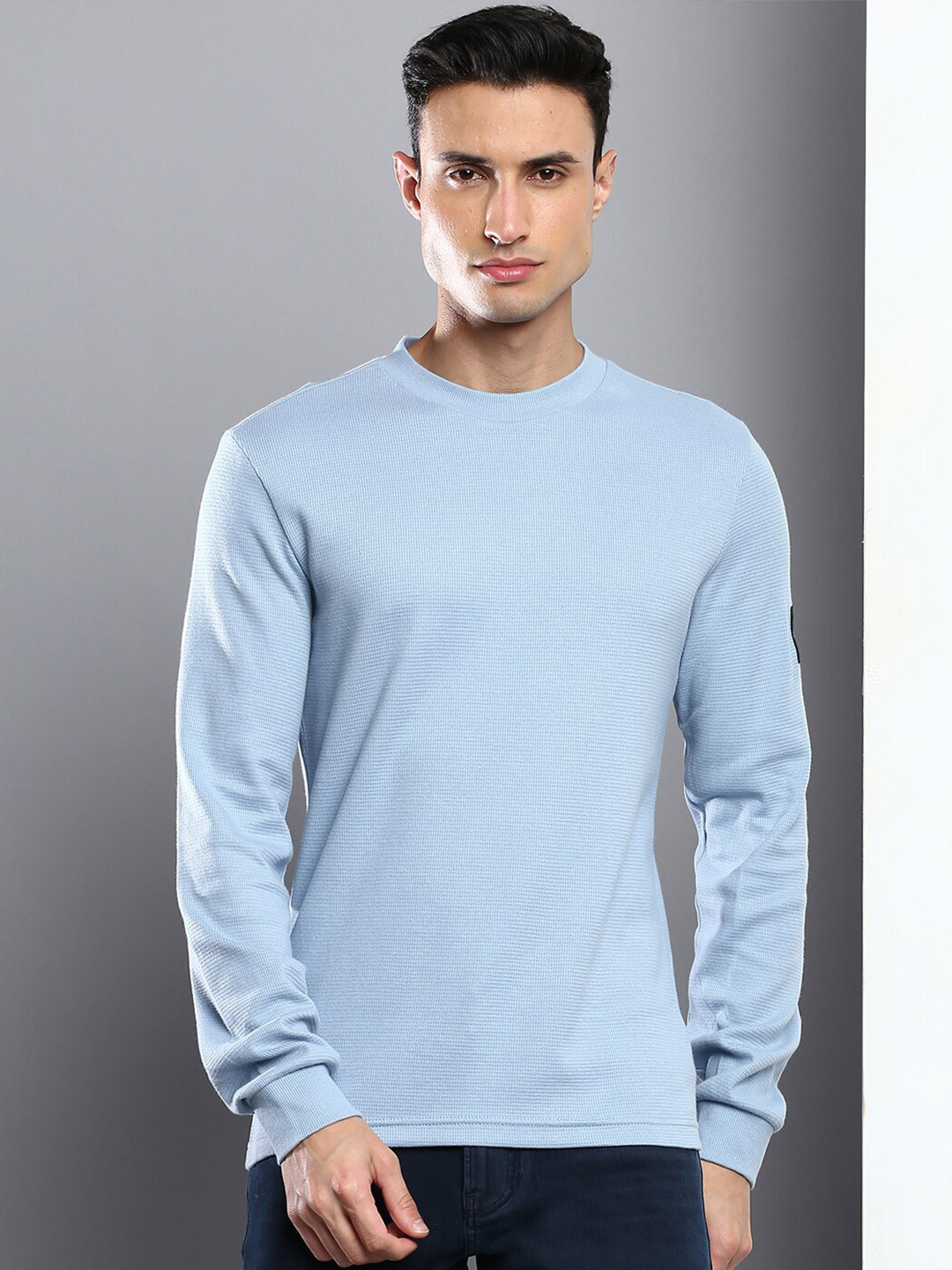 

Calvin Klein Jeans Men Round Neck T-shirt, Blue