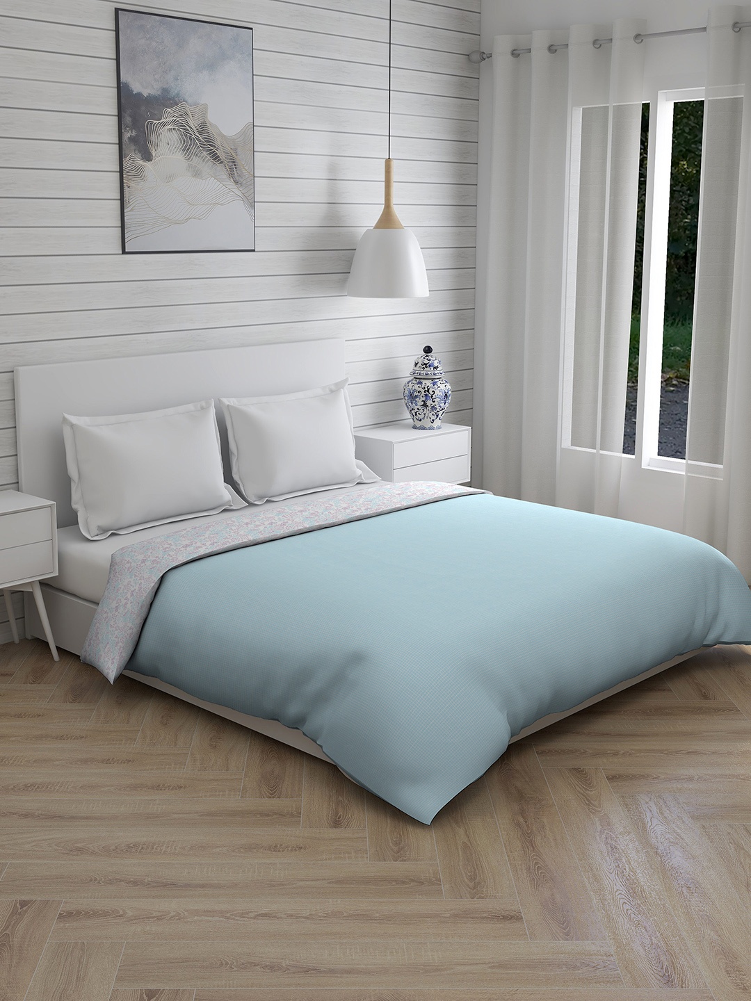 

Boutique Living India Blue & White Floral Heavy Winter 120 GSM Double Bed Comforter
