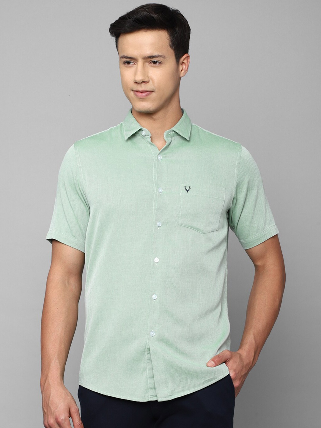 

Allen Solly Men Slim Fit Pure Cotton Casual Shirt, Green