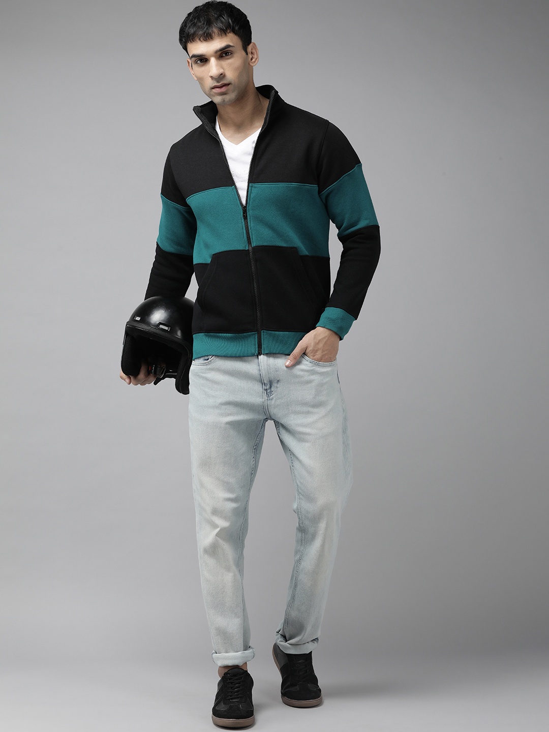 

Roadster Men Colourblocked Sweatshirt, Black