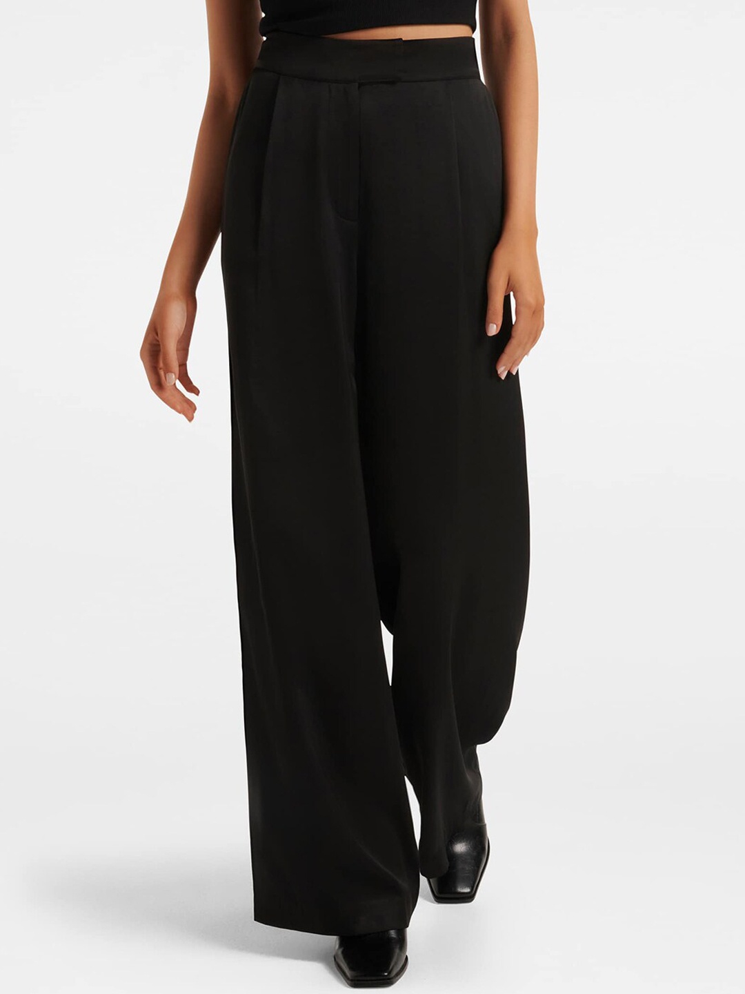 

Forever New Women High-Rise Pleated Trousers, Black