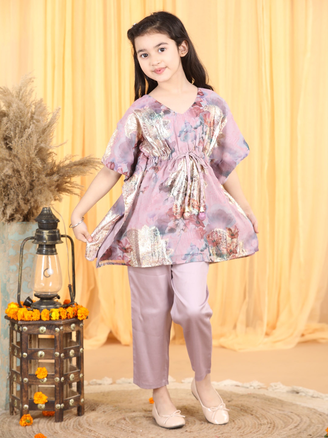 

PICCOLO Lavender Floral Printed Kurti with Trousers