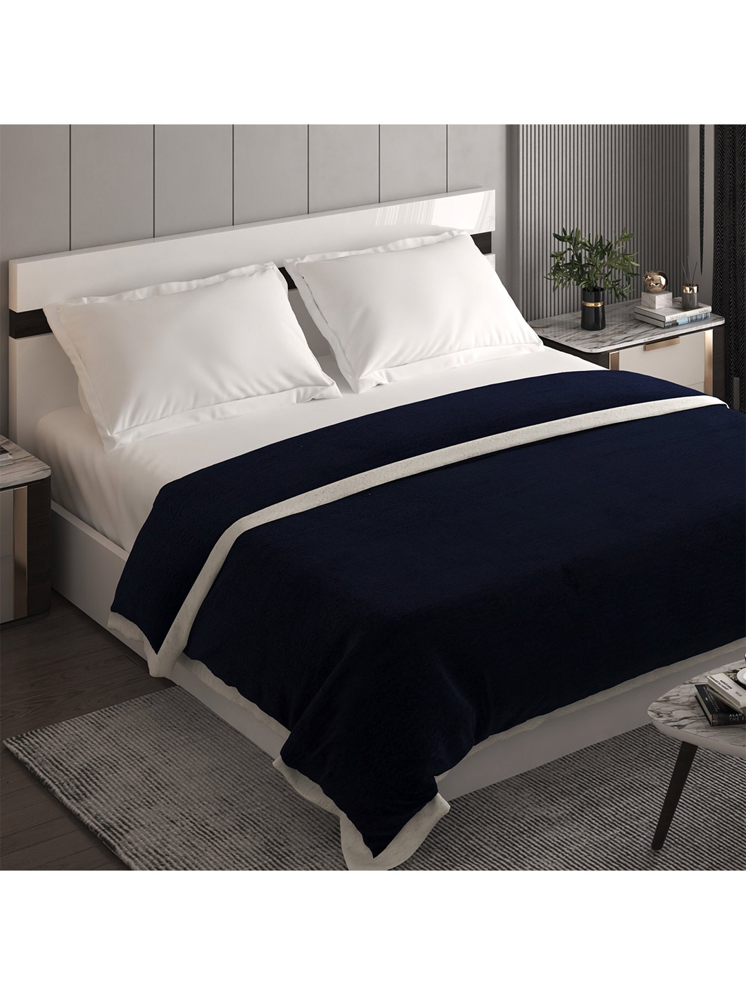 

Home Centre Spinel Blue Summer 150 GSM Queen Single Bed Blanket