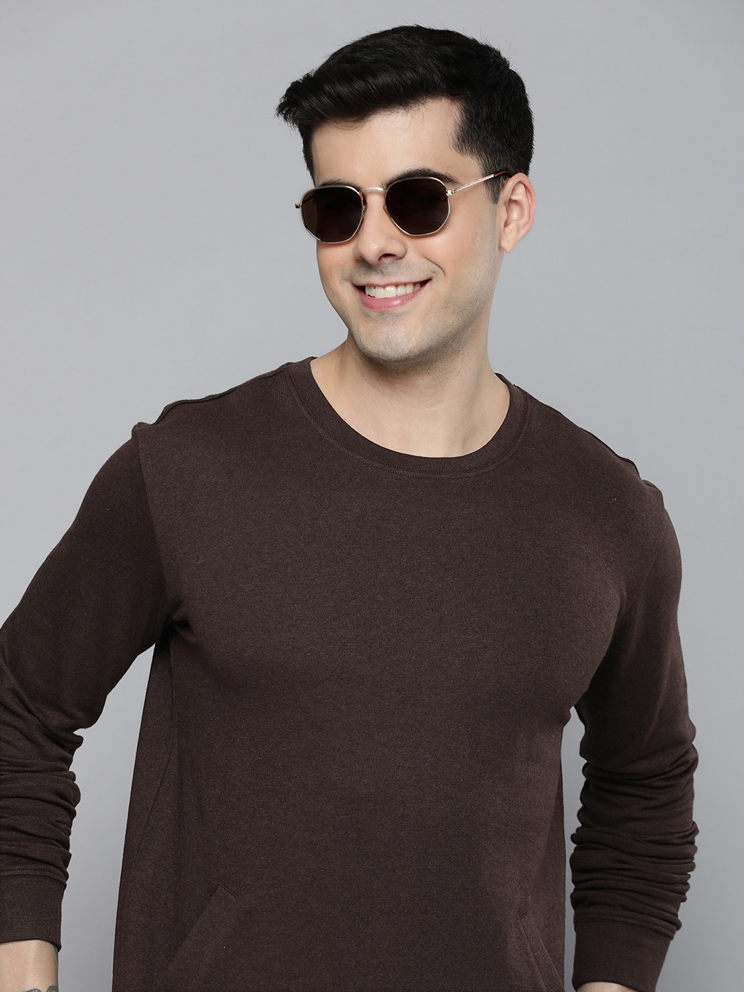 

HERE&NOW Men Solid Knitted Sweatshirt, Brown