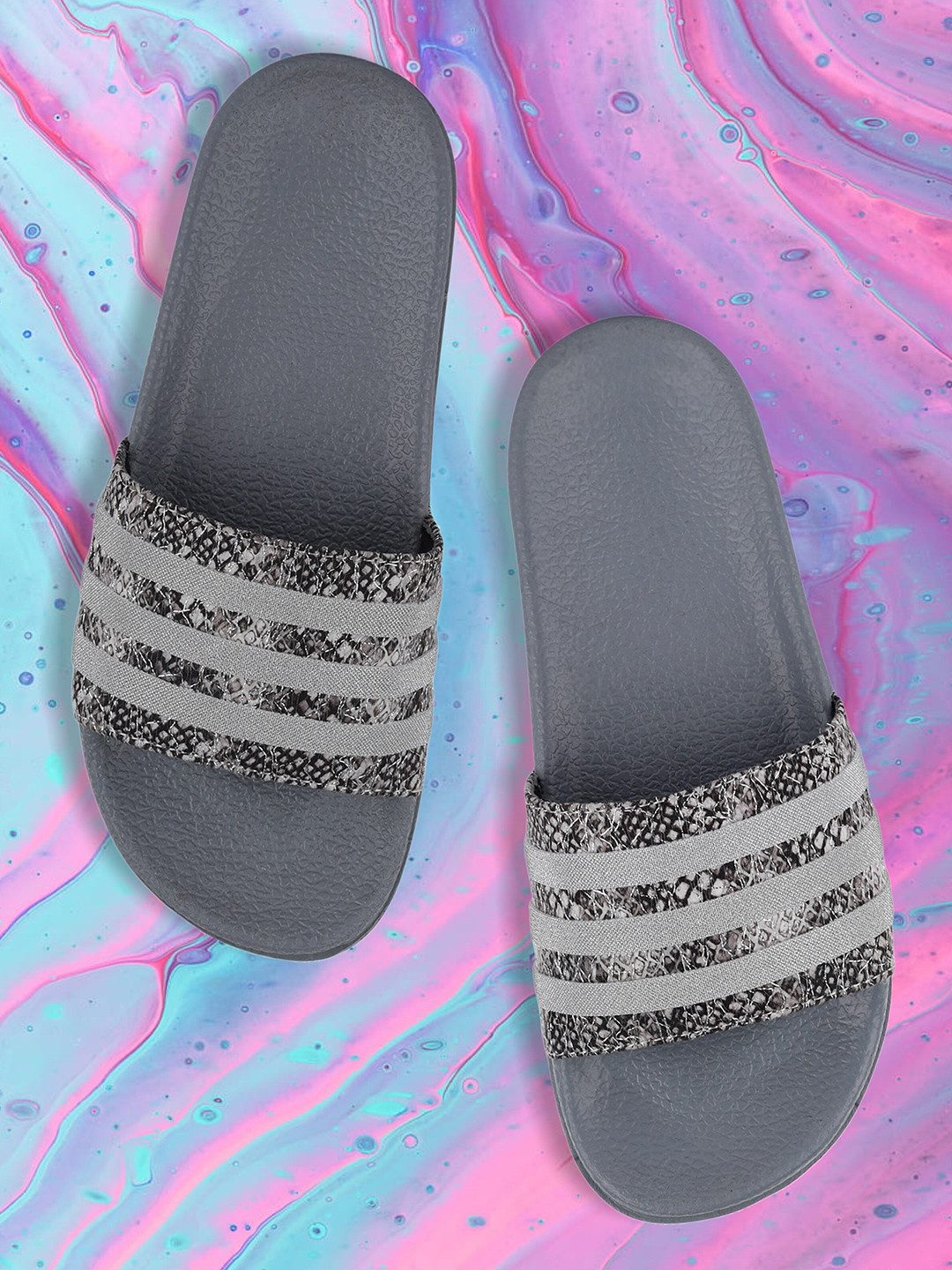 

FREECO Women Self Design Sliders, Grey