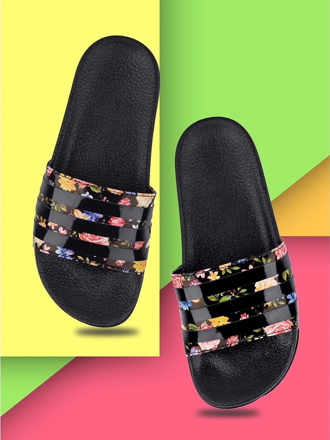 

FREECO Women Printed Sliders, Black