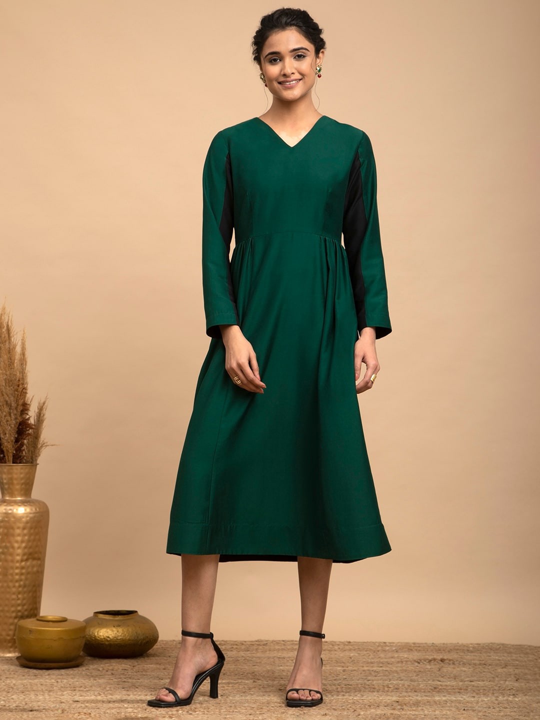 

Pink Fort Silk A-Line Midi Dress, Green