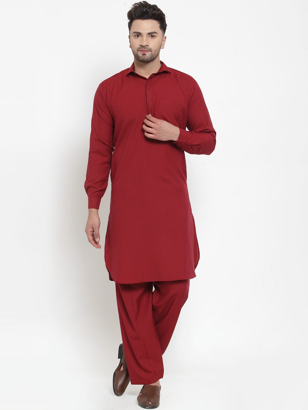 

Kaifoo Men Embroidered Kurta with Pyjamas, Red