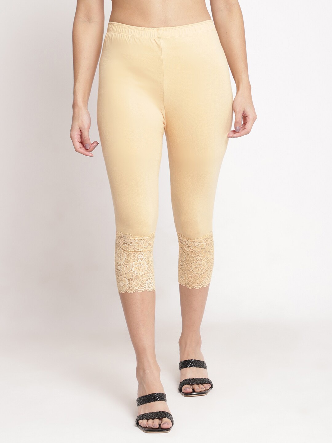 

GRACIT Women Beige Capris