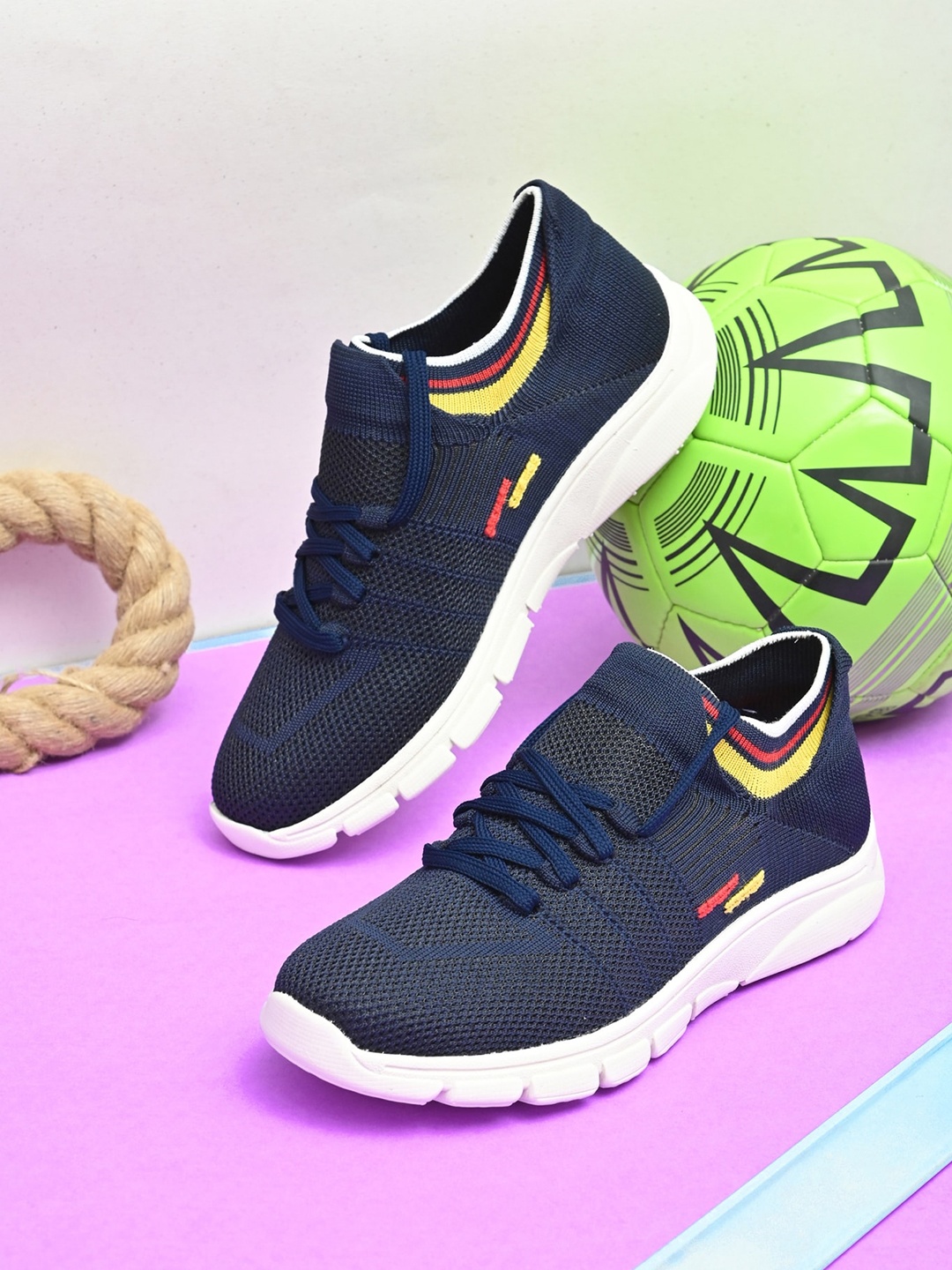 

Roadster Men Woven Design Sneakers, Navy blue