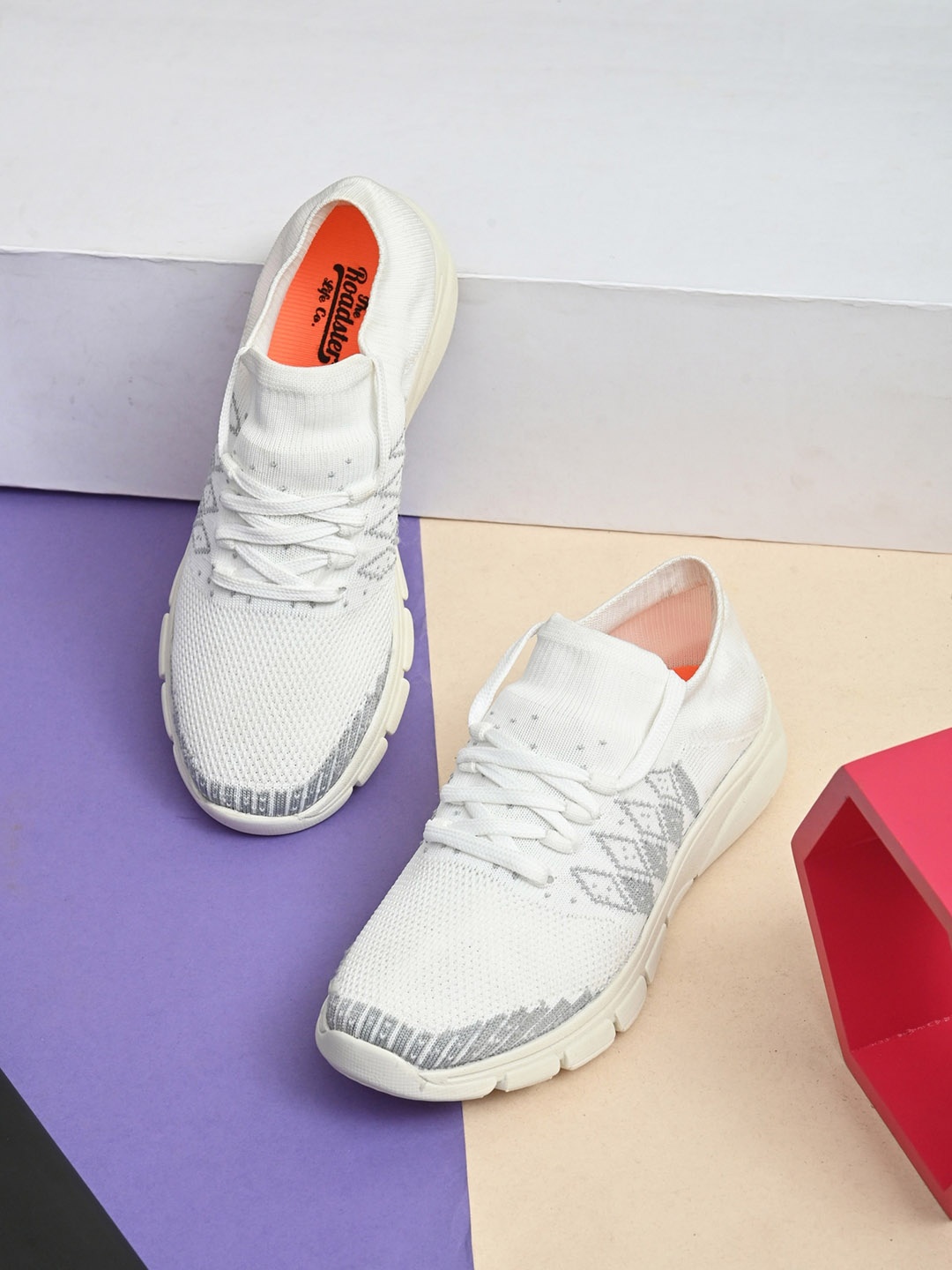 

Roadster Men Woven Design Sneakers, White