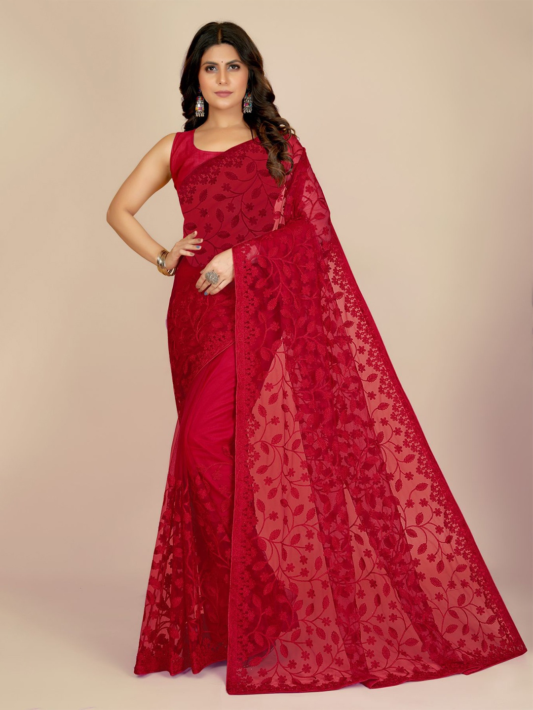 

VAIRAGEE Floral Embroidered Net Fusion Saree, Red
