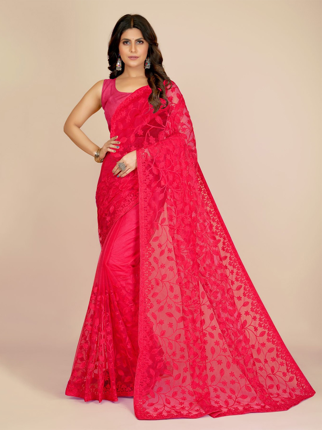 

VAIRAGEE Floral Embroidered Net Saree, Rose