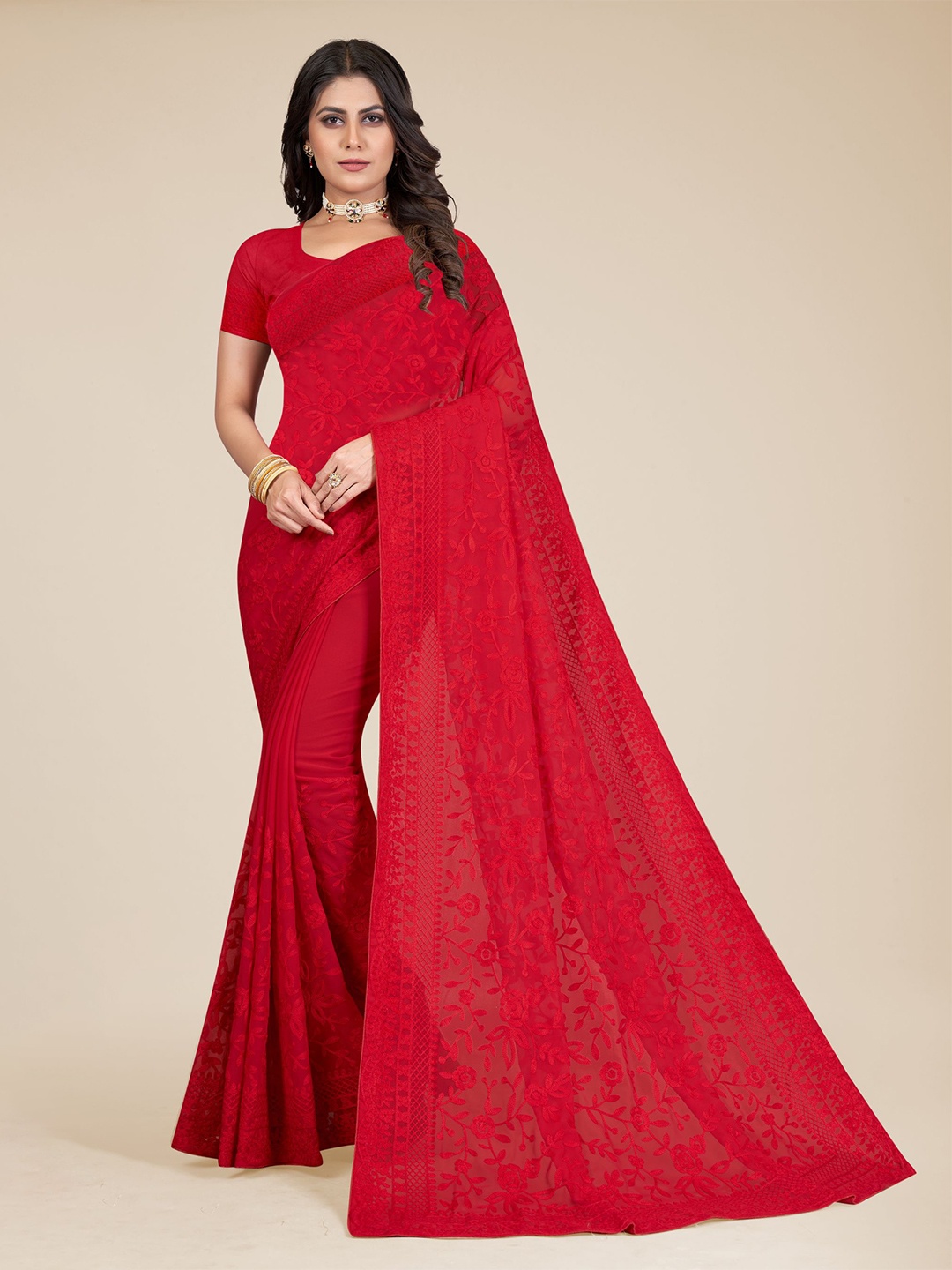 

VAIRAGEE Floral Embroidered Net Saree, Red