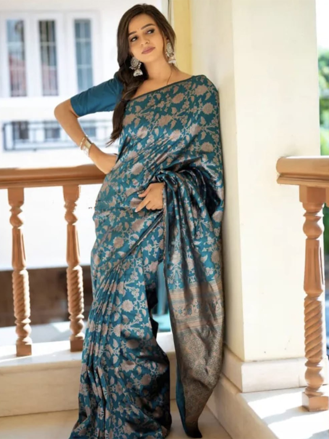 

ZIKARAA Woven Design Zari Pure Silk Banarasi Saree, Turquoise blue