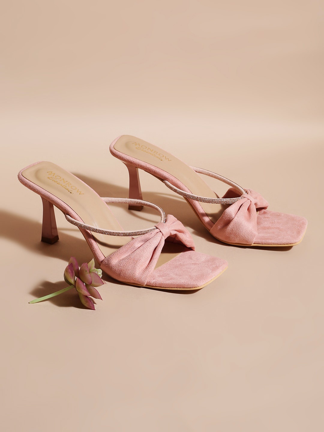 

Monrow Women Suede Slim Heels, Pink