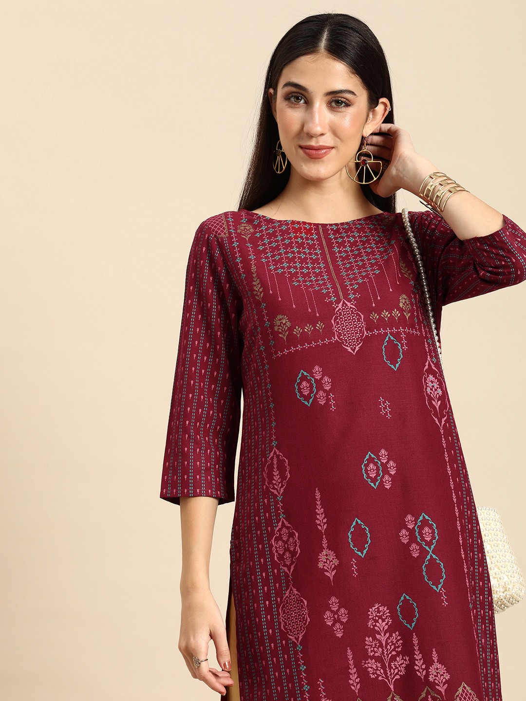 

Anouk Women Ethnic Motifs Woven Design Kurta, Maroon