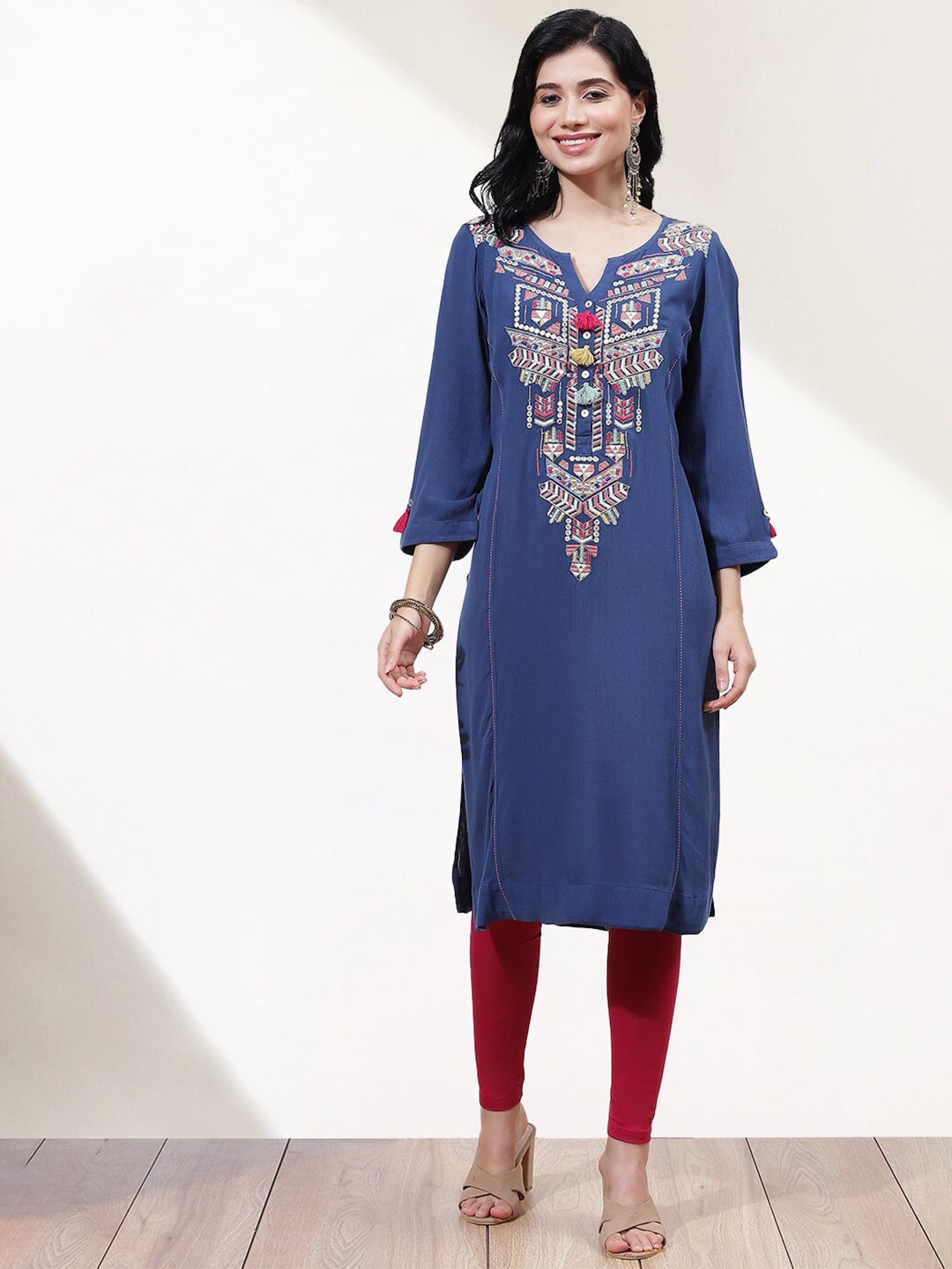 

Lakshita Women Blue Ethnic Motifs Embroidered Crepe Kurta