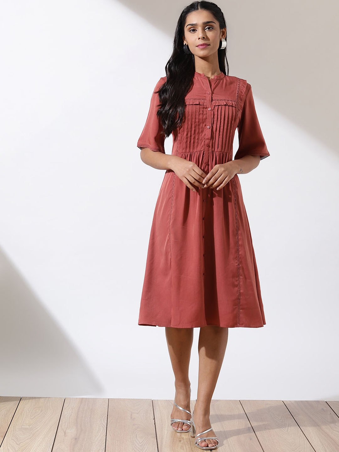 

Lakshita Mandarin Collar Gathered or Pleated Pure Cotton A-Line Dress, Peach