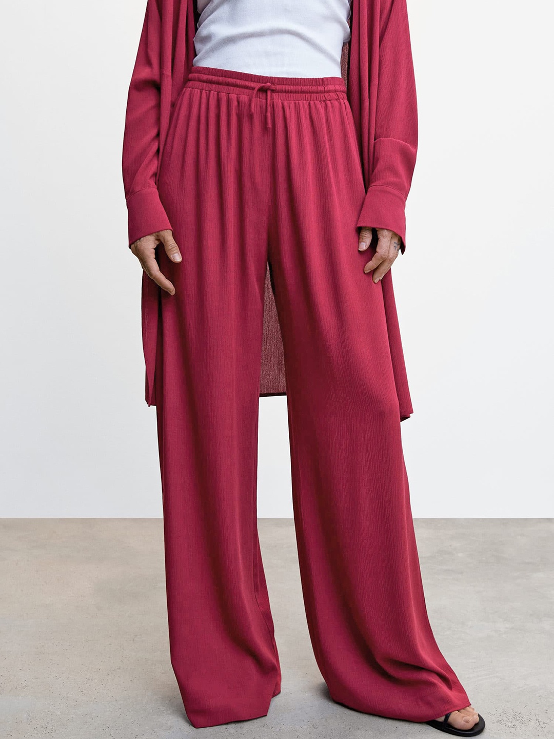 

MANGO Women Parallel Pleated Trousers, Burgundy