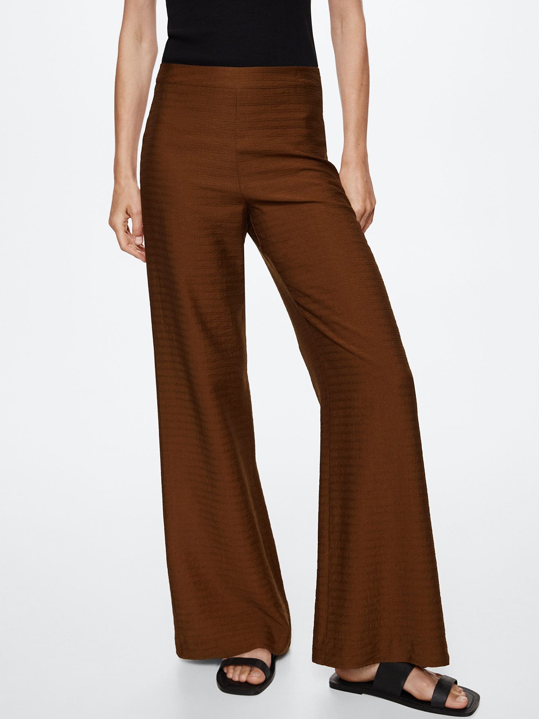 

MANGO Women RegularSelf-Striped High-Rise Parallel Trousers, Brown