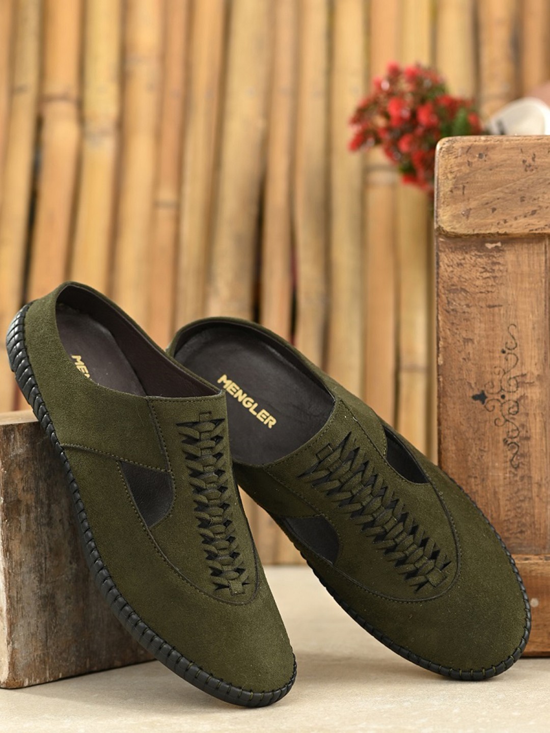 

MENGLER Men Suede Mules, Olive
