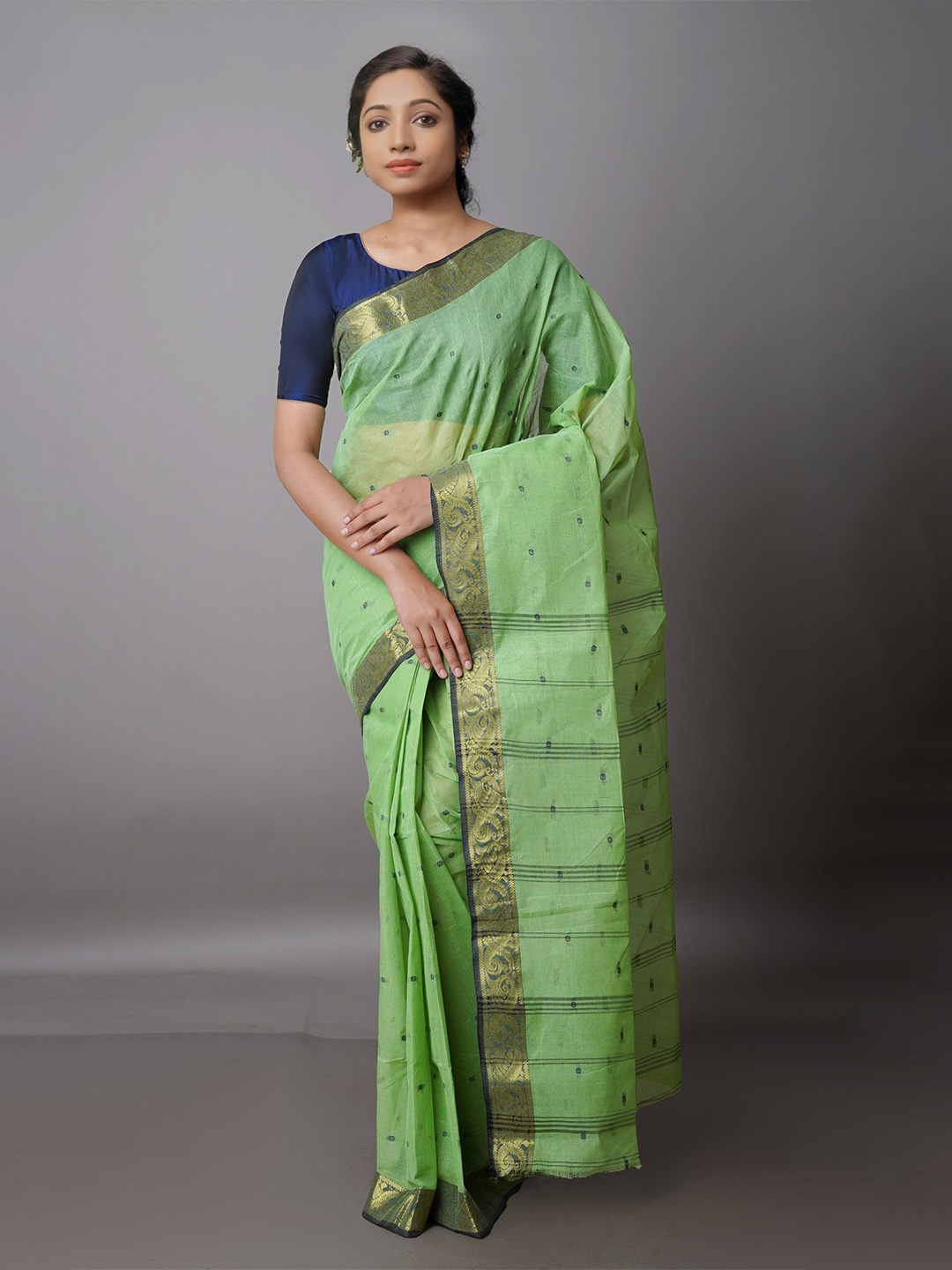 

Unnati Silks Handloom Woven Design Pure Cotton Taant Saree, Green