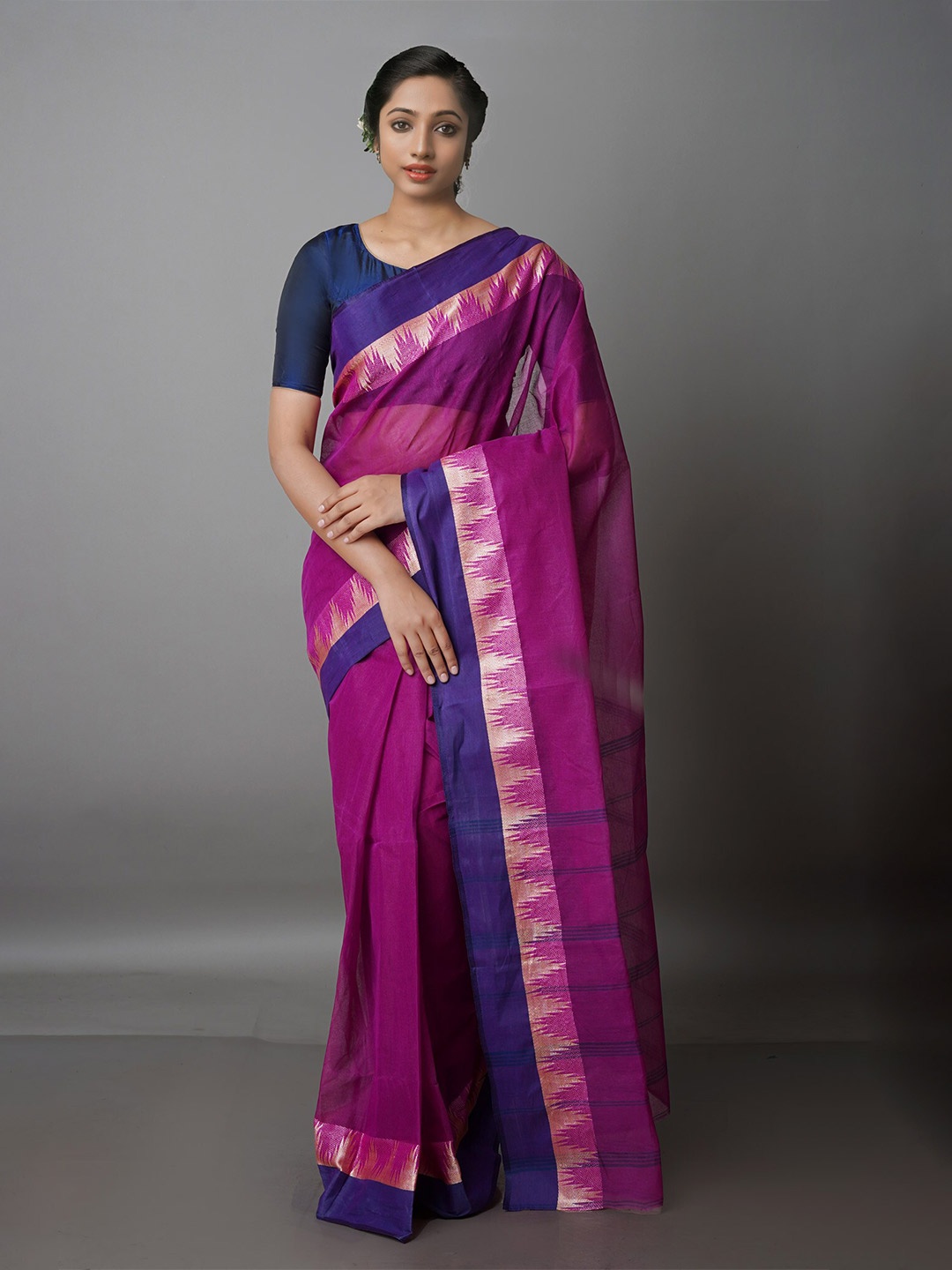 

Unnati Silks Pink & Blue Handloom Superfine Bengal Cotton Saree