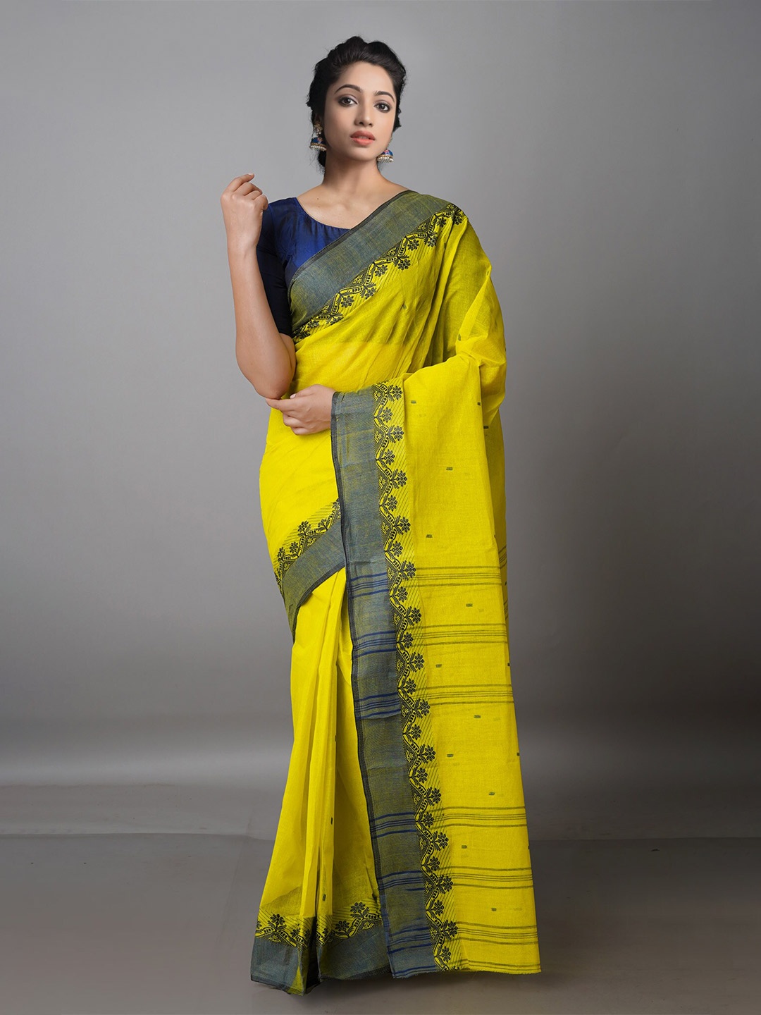 

Unnati Silks Woven Design Pure Cotton Taant Saree, Yellow