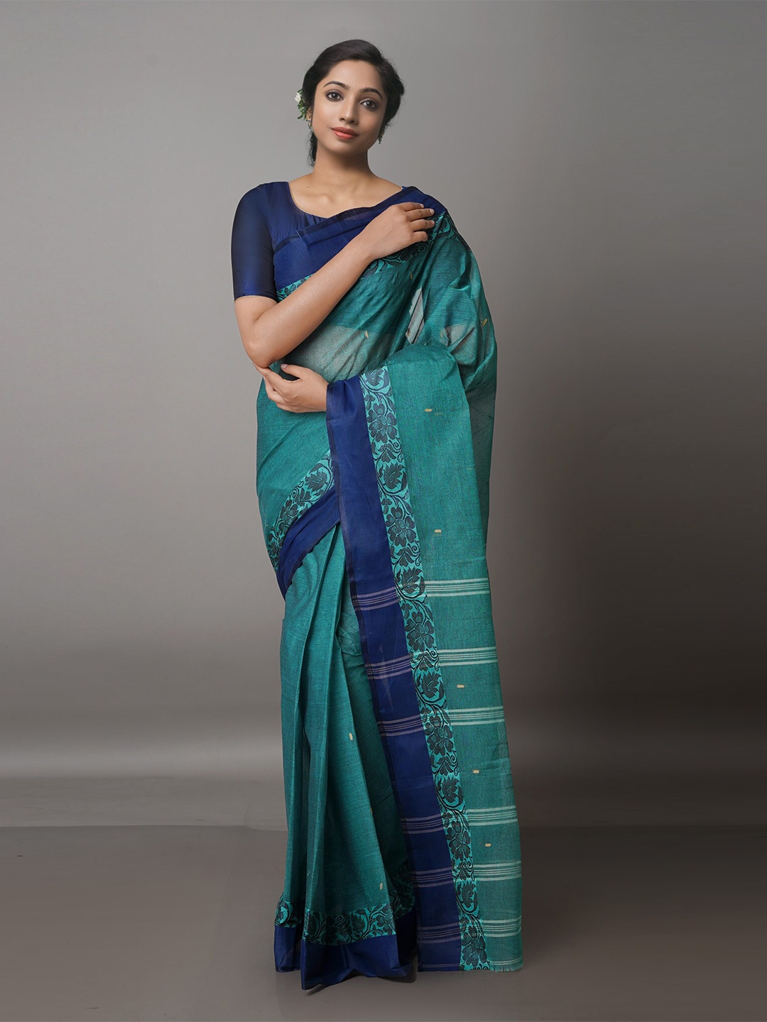 

Unnati Silks Floral Pure Cotton Taant Saree, Green