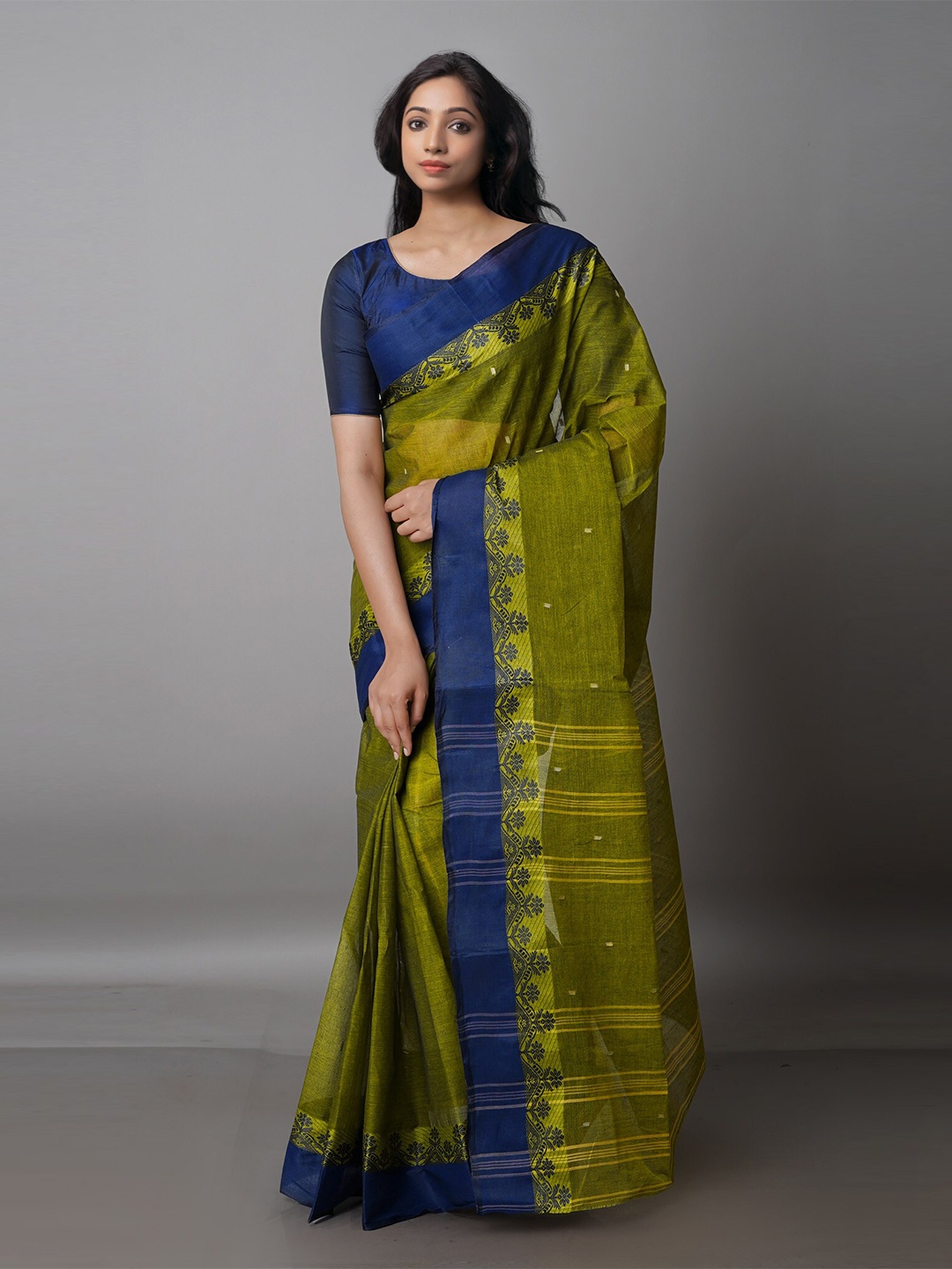 

Unnati Silks Floral Pure Cotton Taant Saree, Green