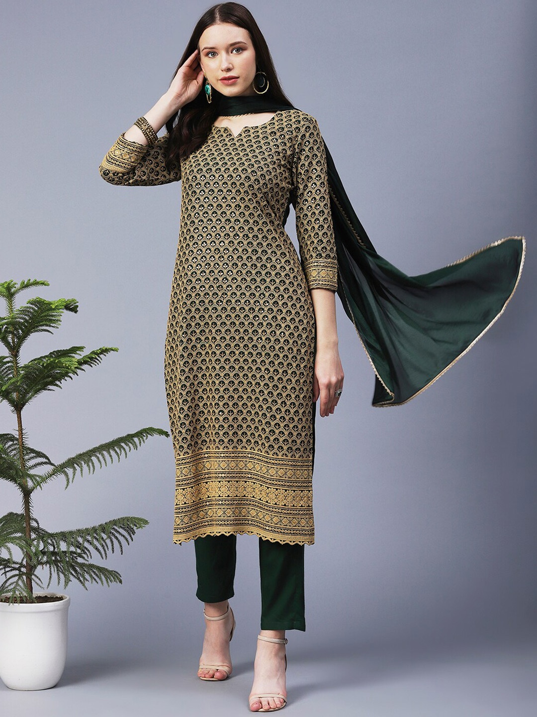 

KALINI Women Ethnic Motifs Kurta with Trouser & Dupatta, Green