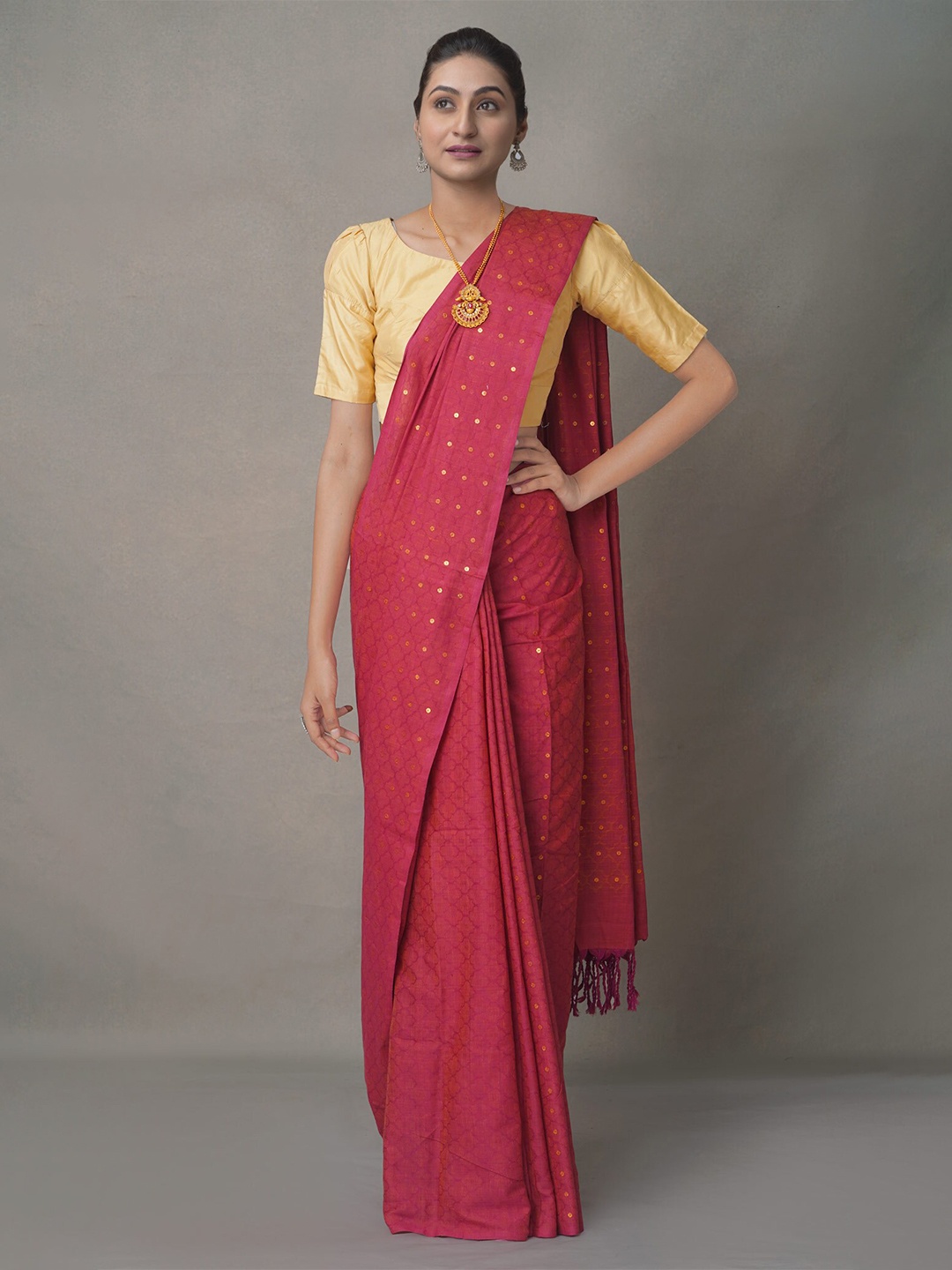 

Unnati Silks Embellished Silk Cotton Jamdani Handloom Saree, Red