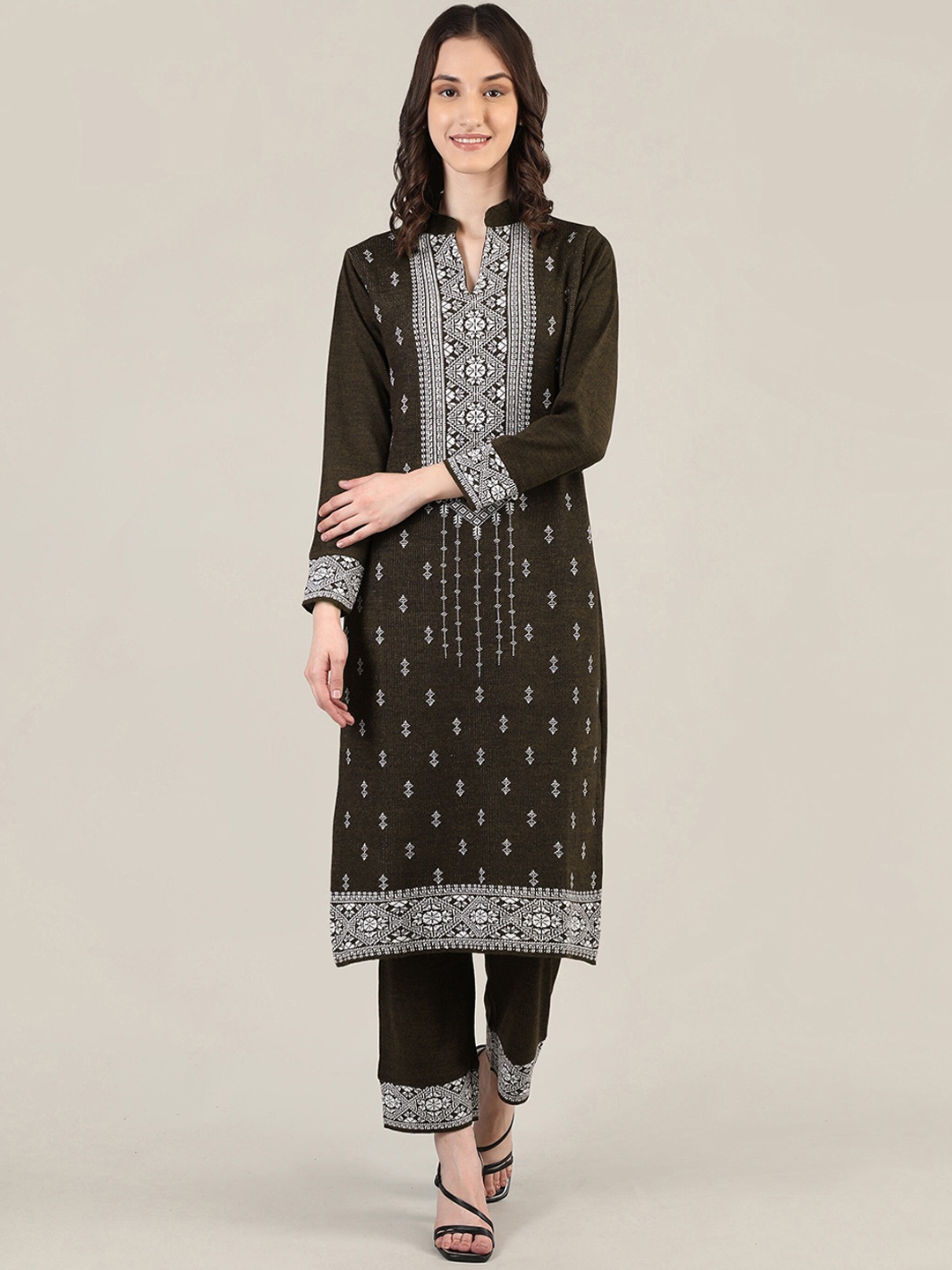 

MIKHAD Kurta with Trousers & With Dupatta, Coffee brown