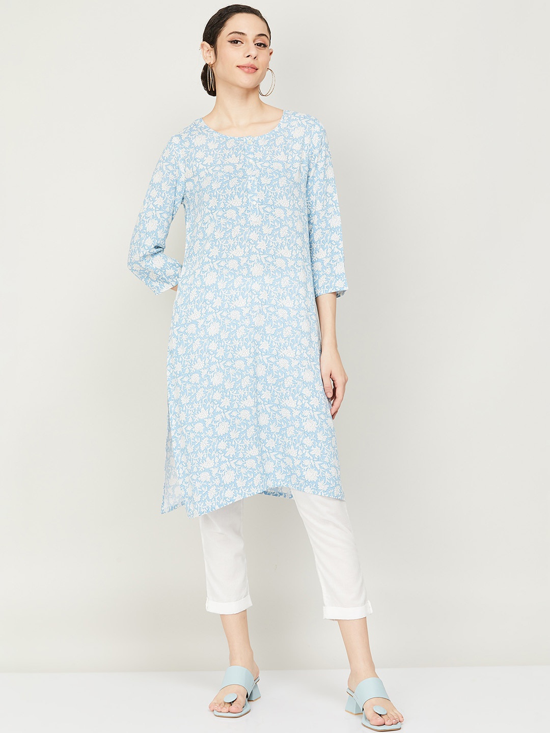 

Melange by Lifestyle Floral Printed Regular Straight A-Line Kurta, Blue