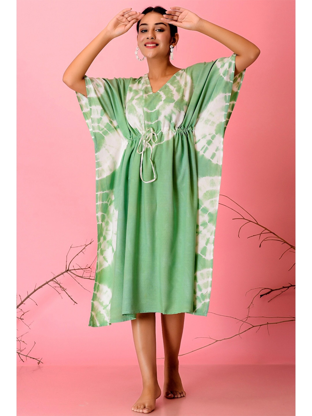 

HANDICRAFT PALACE Printed Nightdress, Green