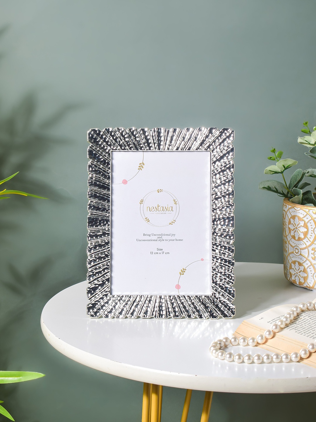 

Nestasia Silver-Toned Memory Photo Frame