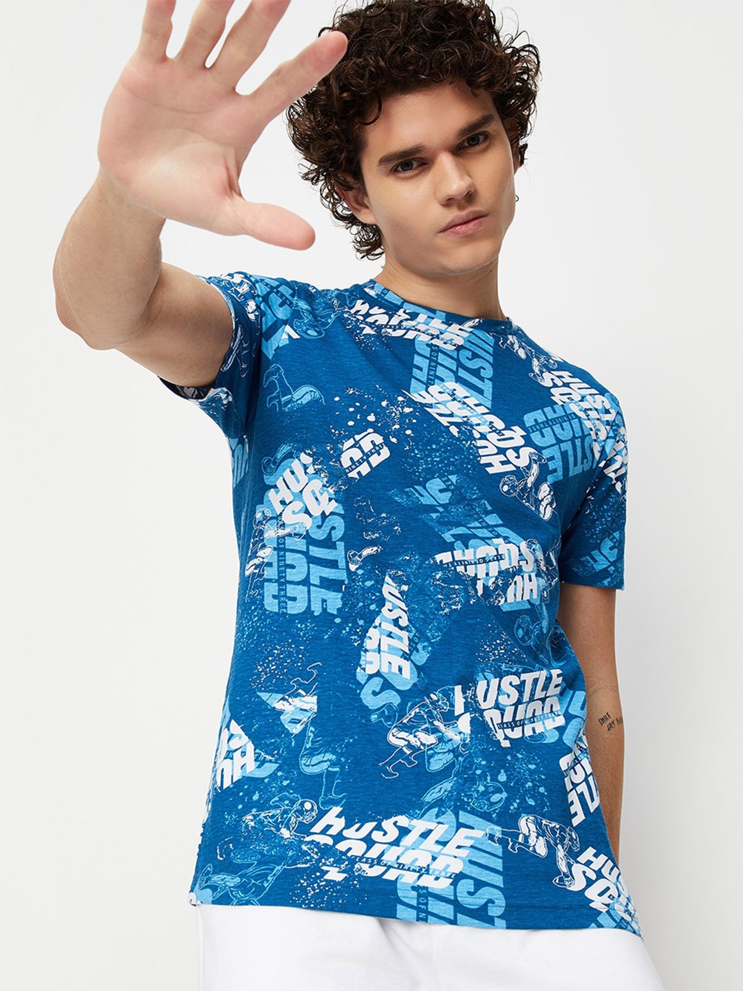 

max Men Typography Printed T-shirt, Blue