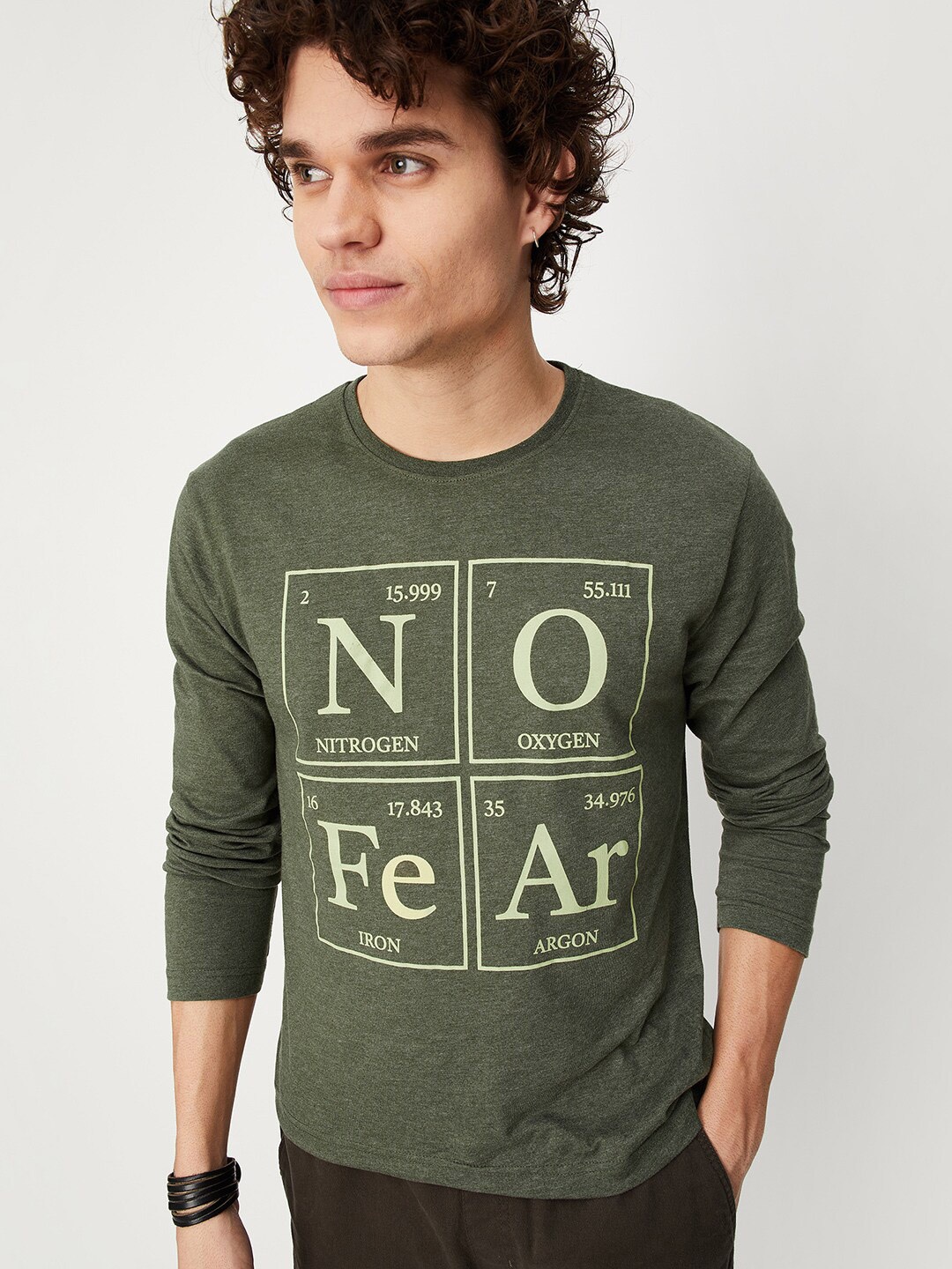 

max Men Typography Printed Pure Cotton T-shirt, Green