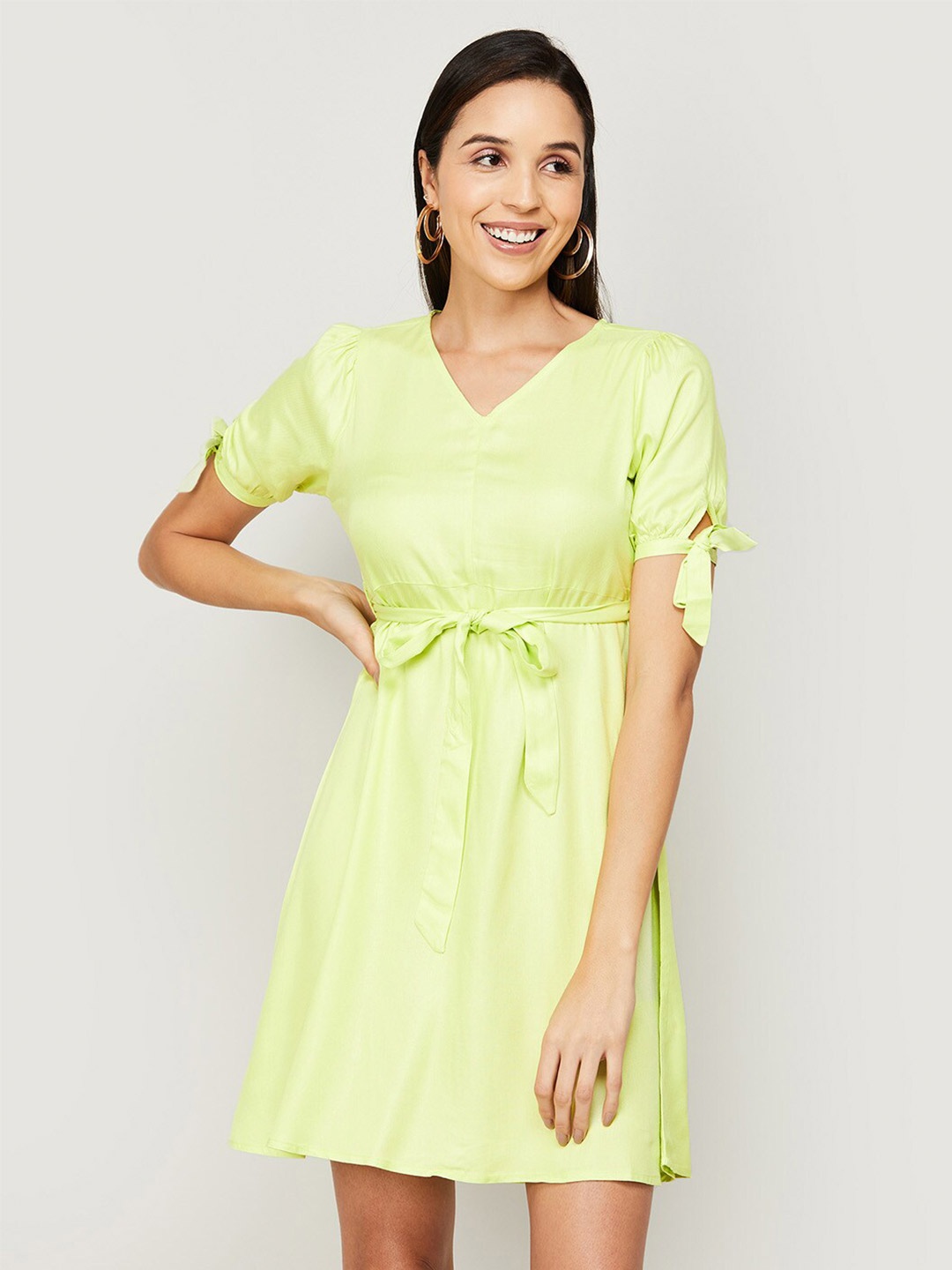

Fame Forever by Lifestyle V-Neck Tie-Up Dress, Green