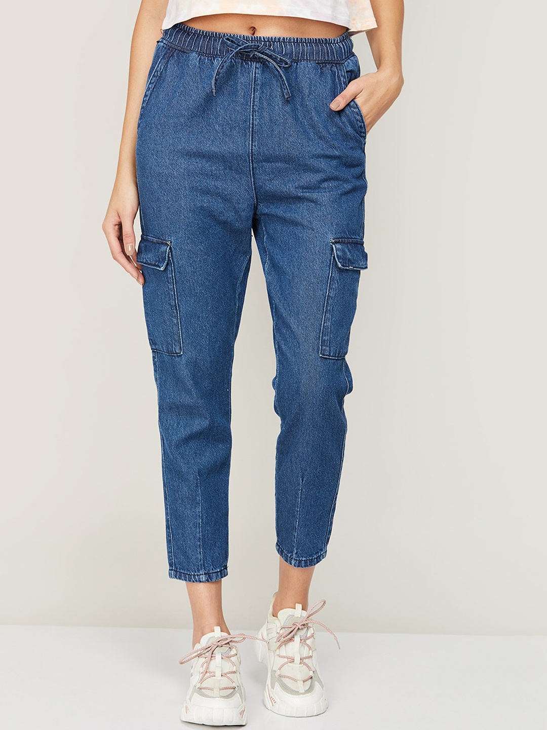 

Ginger by Lifestyle Women Mid-Rise Light Fade Cotton Jeans, Blue